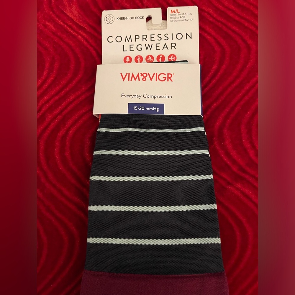VIM&VIGR COMPRESSION SOCKS SIZE M/L